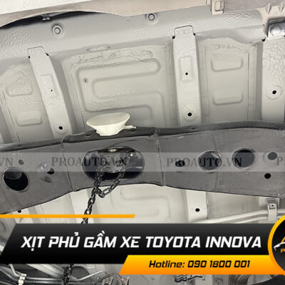 xit phu gam xe toyota innova h4 1