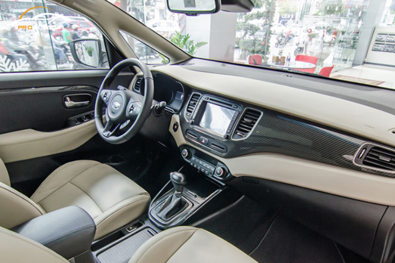 Xu hướng đổi màu nội thất xe Kia Rondo hiện nay