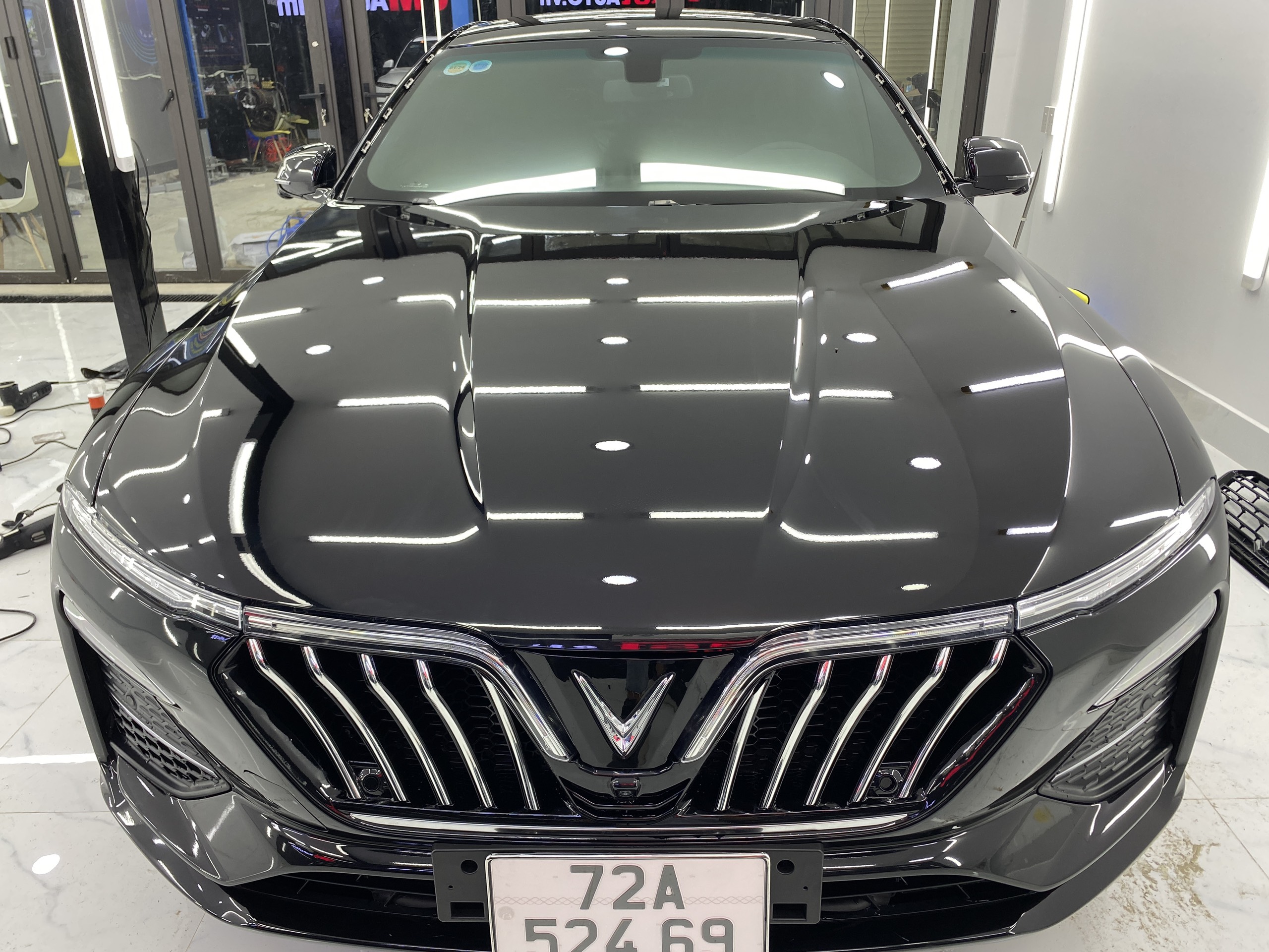 Phủ Ceramic Xe Vinfast Lux A2.0