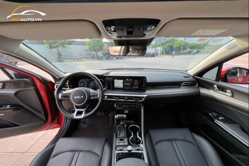 Có nên dán PPF nội thất xe Kia K5?