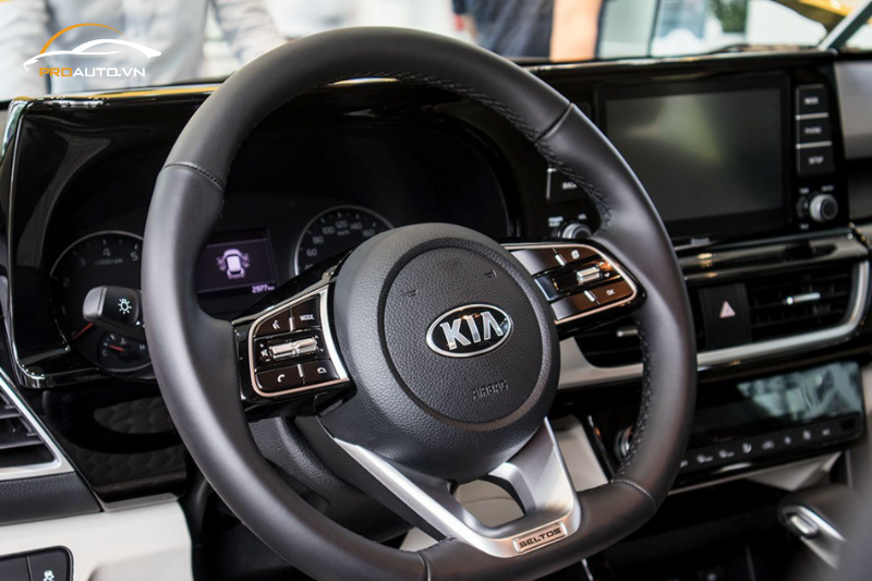 Có nên dán PPF nội thất xe Kia Seltos?