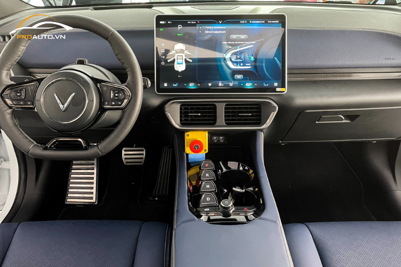 Có nên dán PPF nội thất xe Vinfast VF 8?