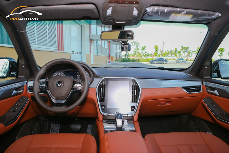 Có nên dán PPF nội thất xe Vinfast Lux SA?