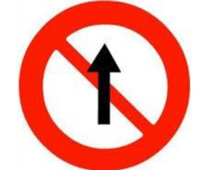 Biển số P.136 "Cấm đi thẳng"