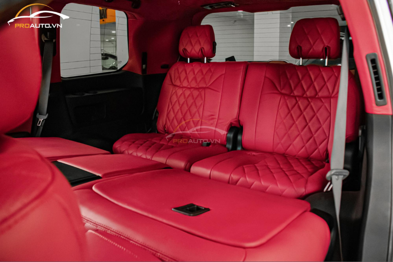 Bọc ghế da ô tô bằng da công nghiệp