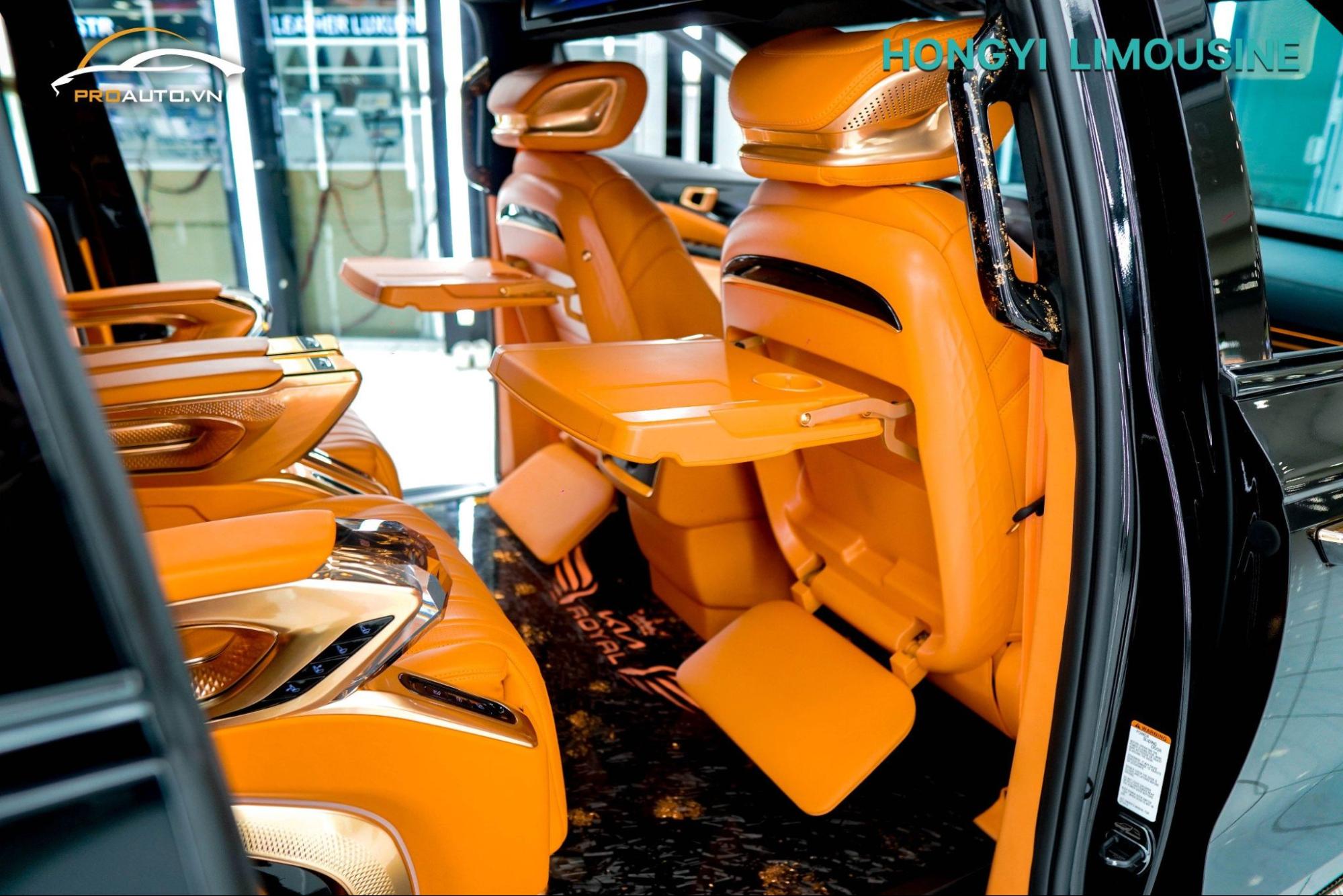 Độ bàn làm việc cho Kia Carnival