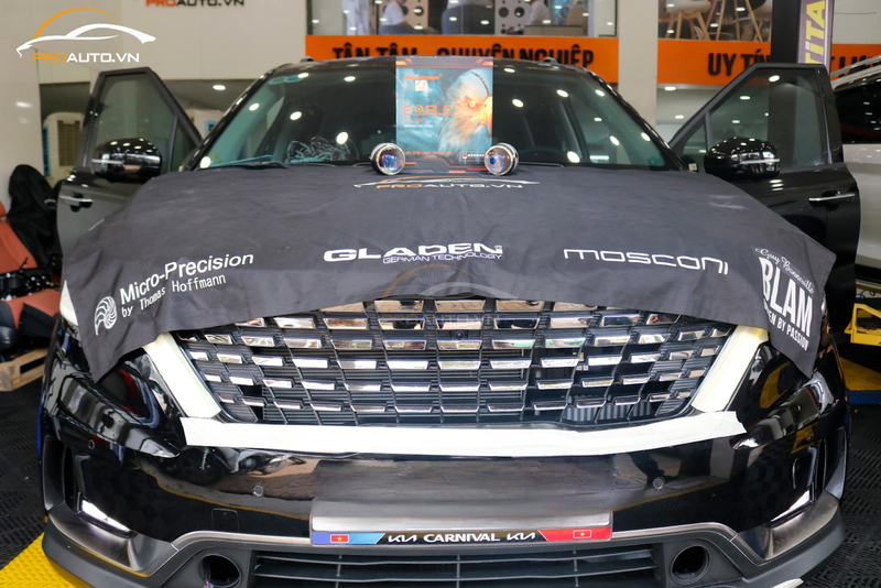 Độ đèn Kia Carnival - Giải pháp tăng sáng hiệu quả