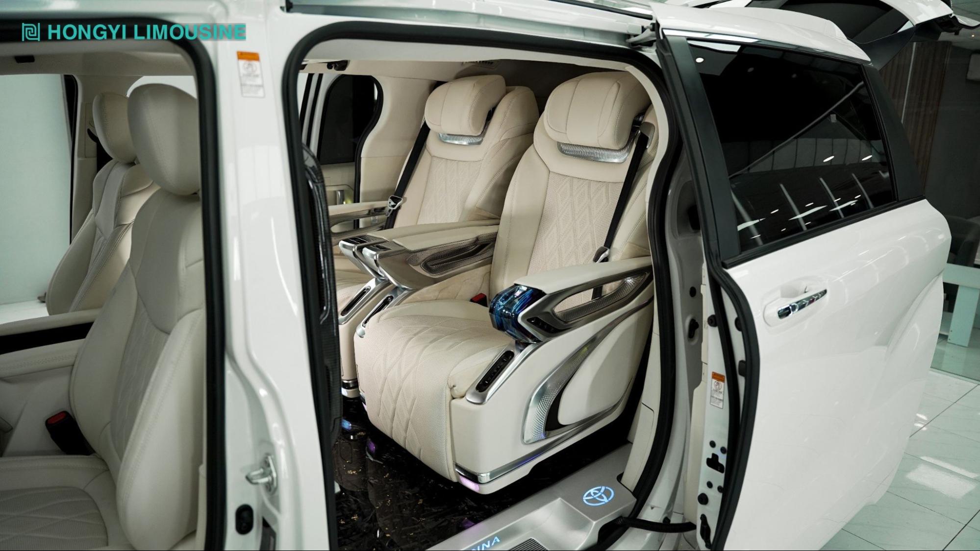 Độ ghế limousine cho Kia Carnival 