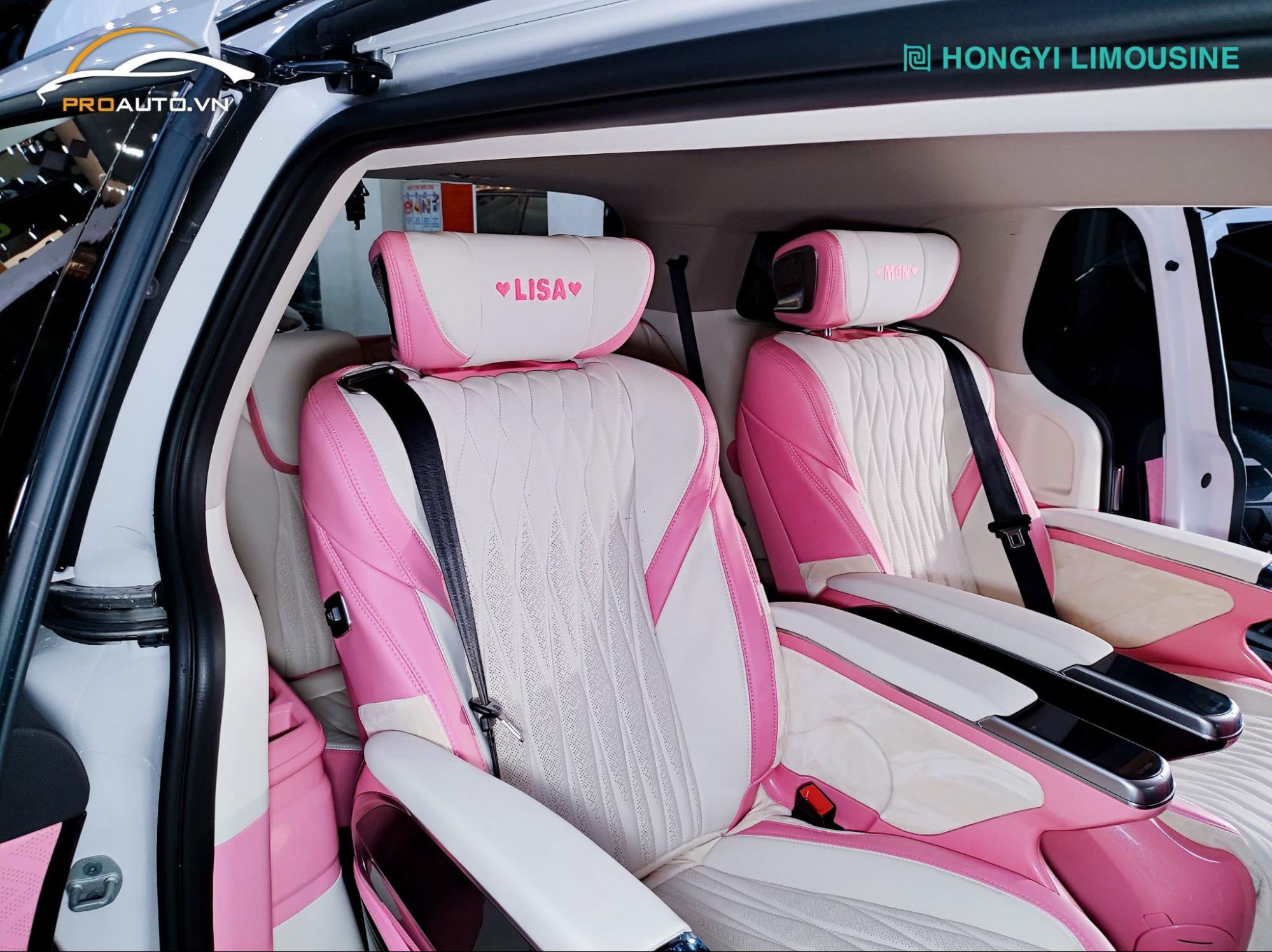 Độ ghế limousine Hongyi Crystal 2.0 màu hồng cho Kia Carnival