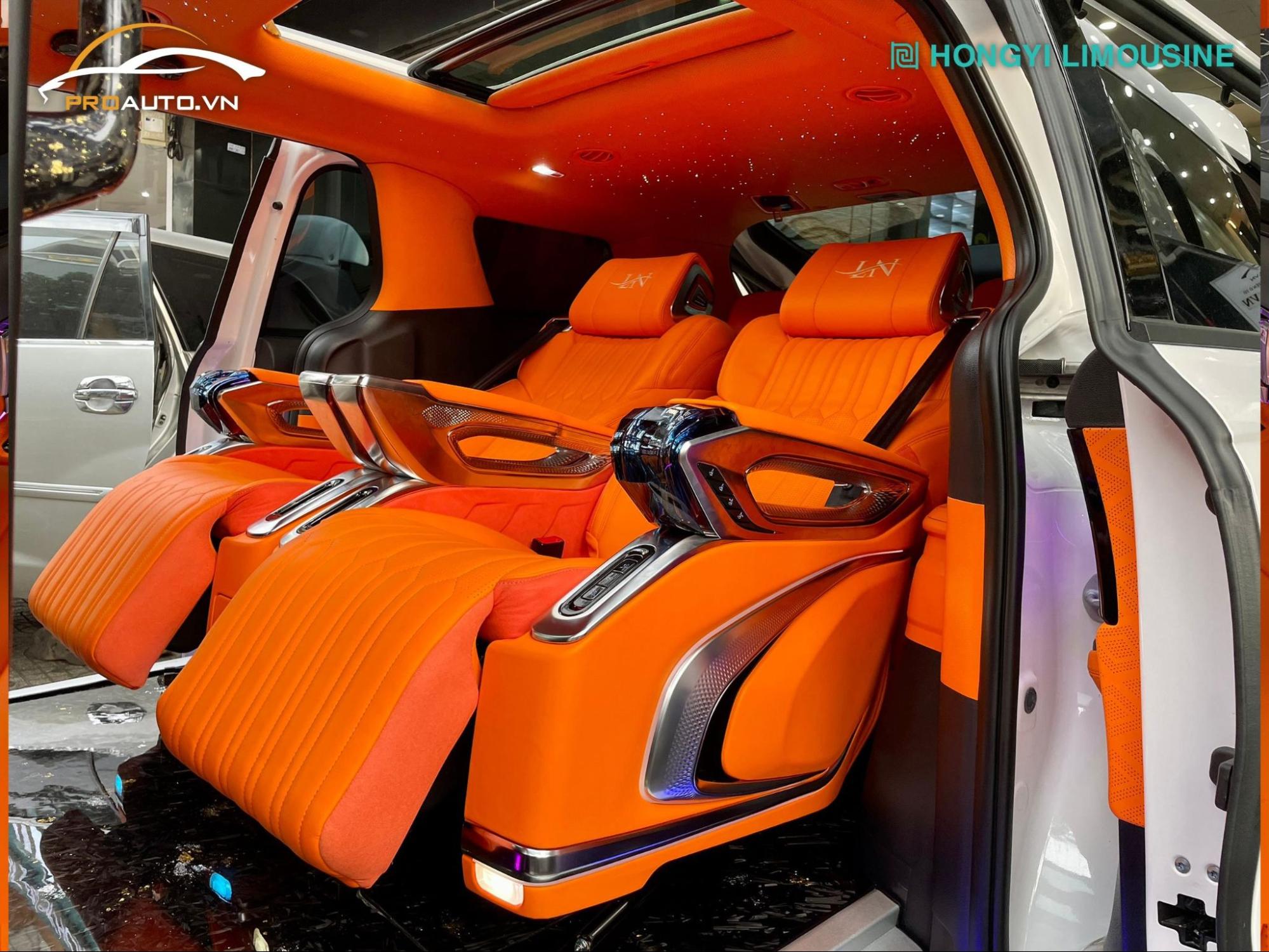 Độ ghế limousine Hongyi Crystal 4.0 cho Carnival