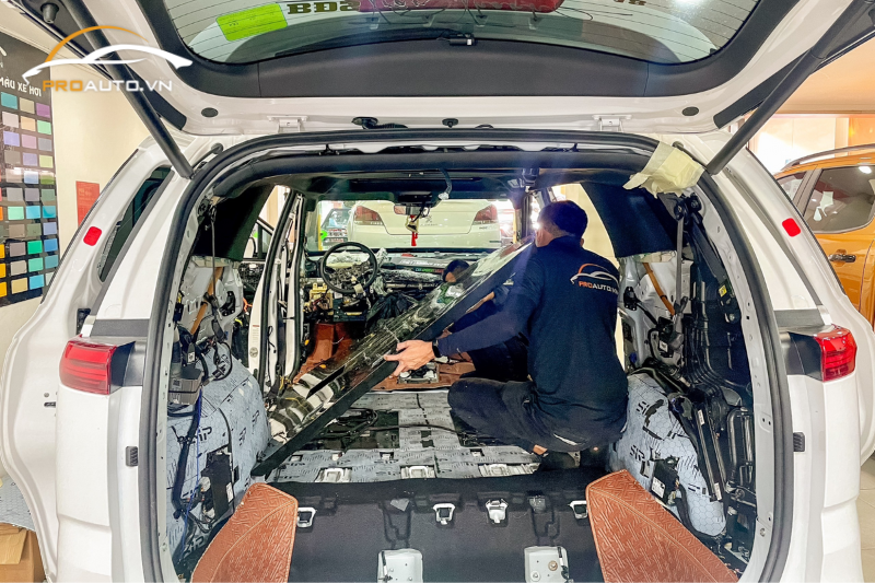 Độ sàn Marble cho xe ô tô tại PROAUTO.VN