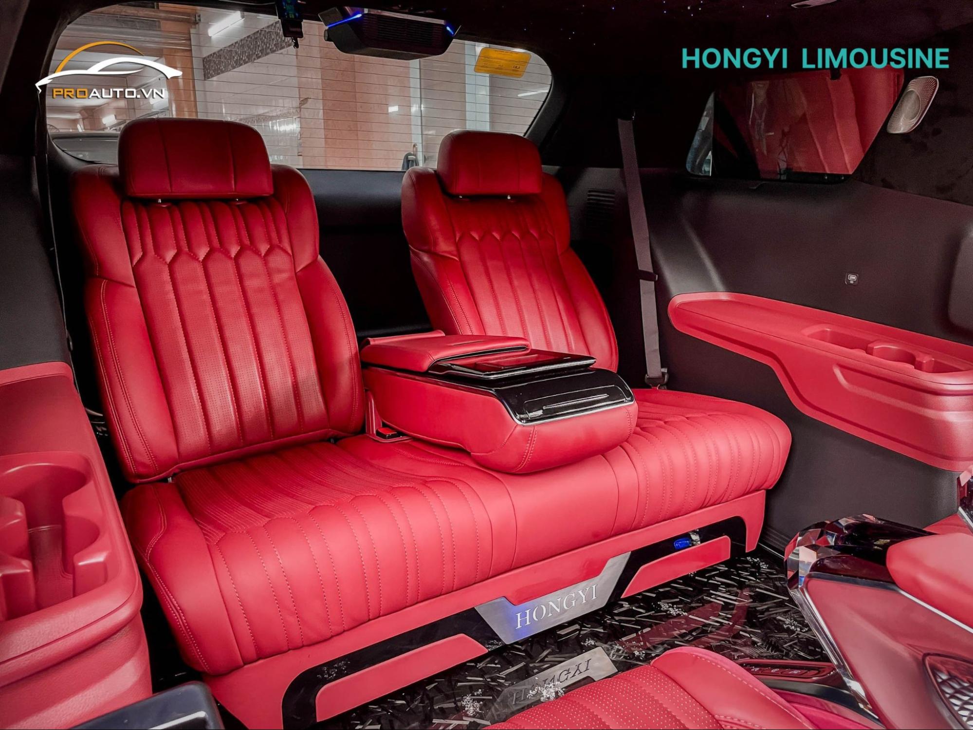 Độ sofa bed 4.0 Luxury cho Kia Carnival