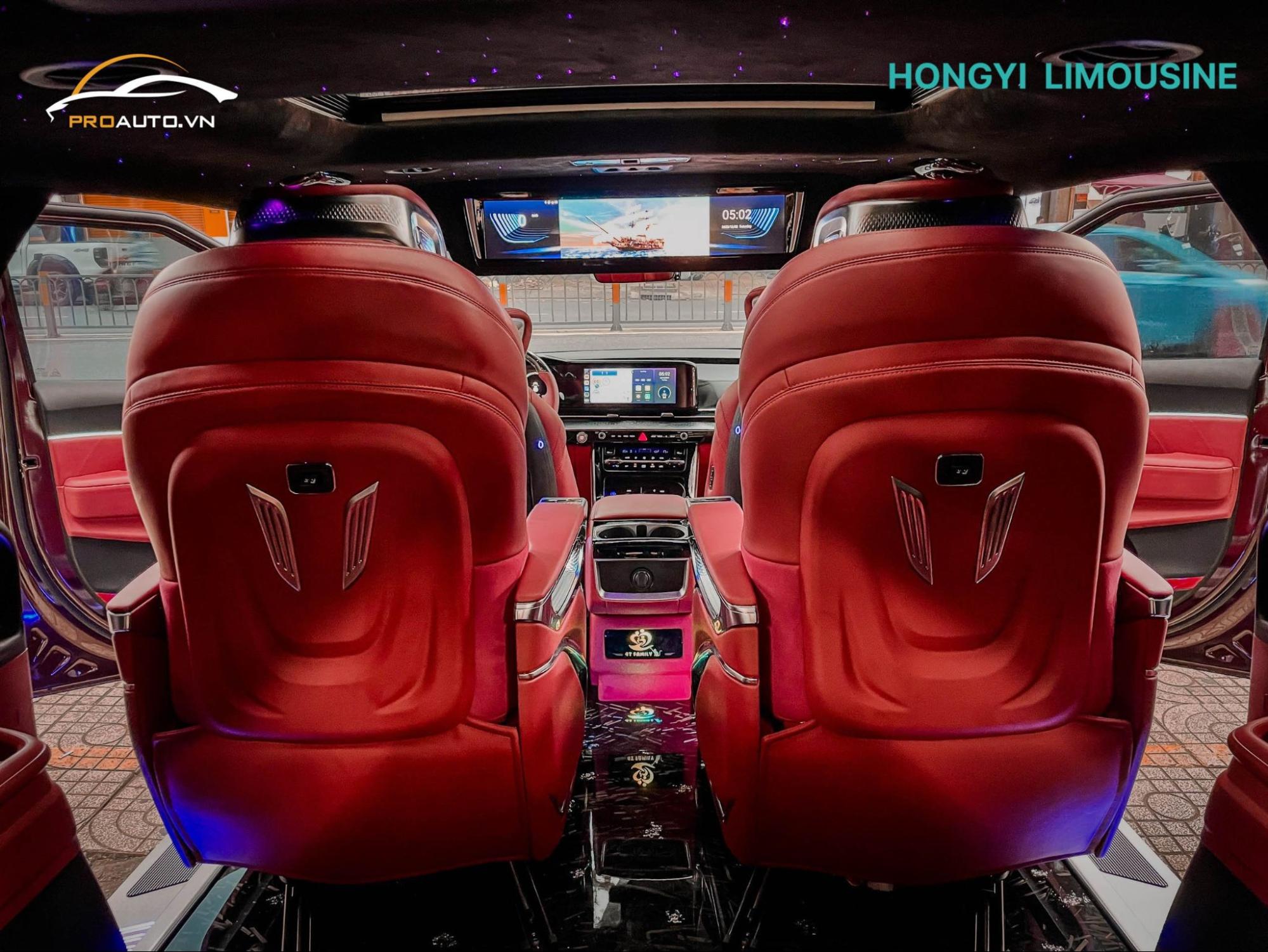 Ghế Hongyi đỏ đô cho Kia Carnival