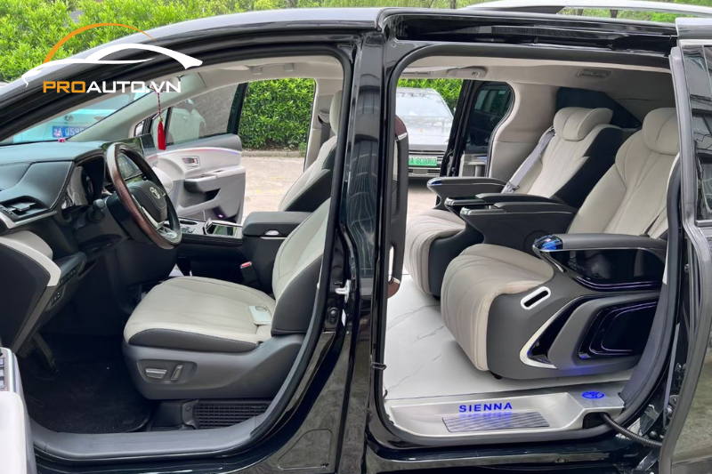 Ghế Limousine HongYi Crystal 2.0 Plus được bọc da cao cấp 