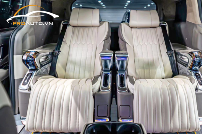 Ghế Limousine HongYi Crystal 4.0 có tính năng điều khiển bằng giọng nói thông minh