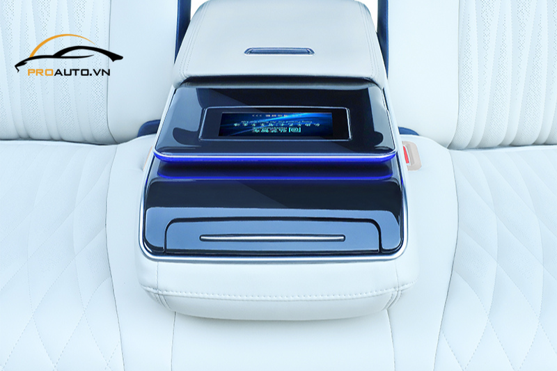 Ghế Sofa Bed 5.0 Max có màn hình điều khiển cảm ứng