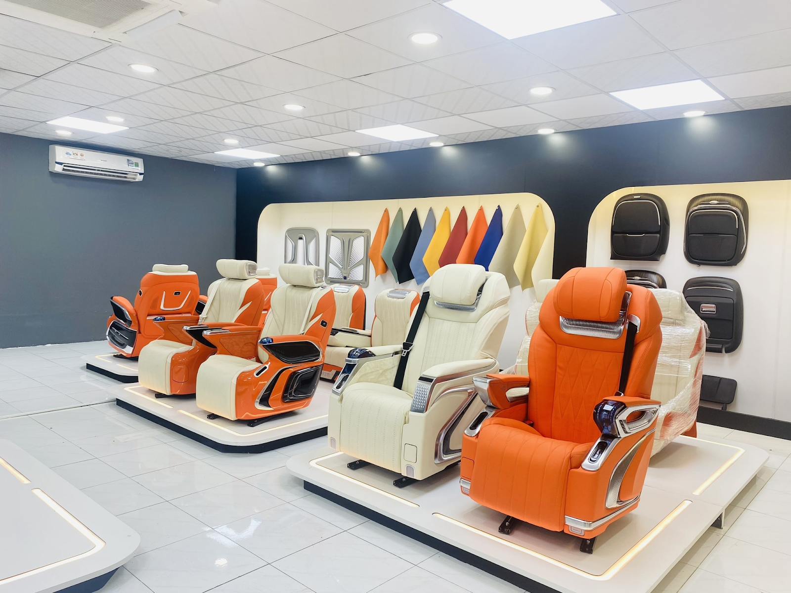 Khu vực trưng bày ghế Hongyi Limousine tại PROAUTO.VN