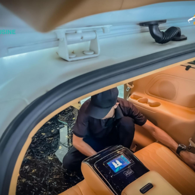 Kỹ thuật viên lắp đặt sofabed Hongyi