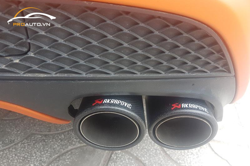 Nâng đời xe Mercedes bằng cách độ pô