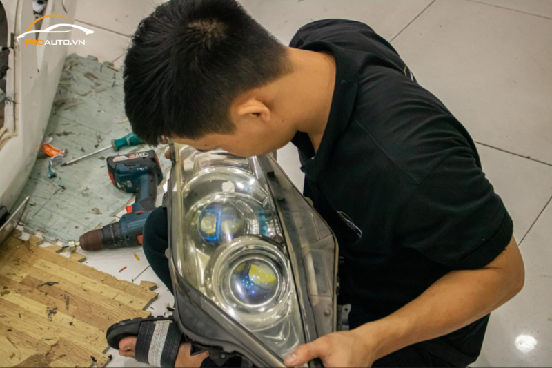 Thi công độ đèn ô tô chuyên nghiệp