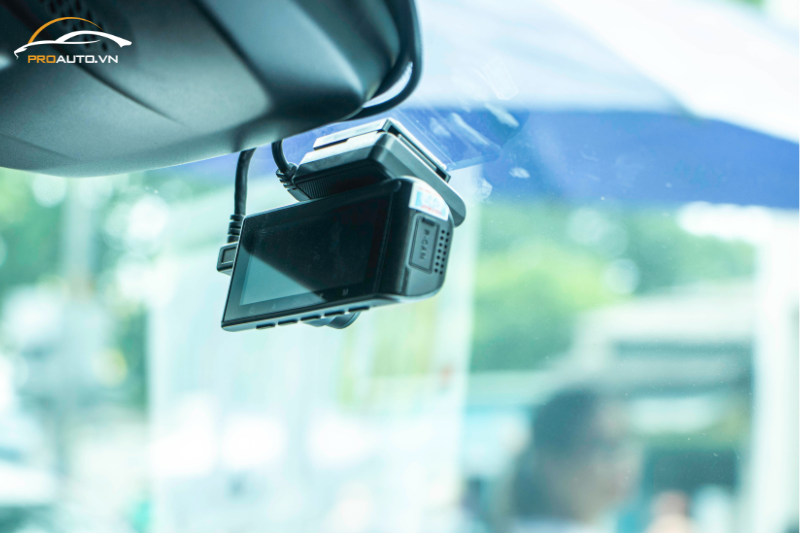 Camera ô tô là gì? Lợi ích khi lắp camera cho xe ô tô
