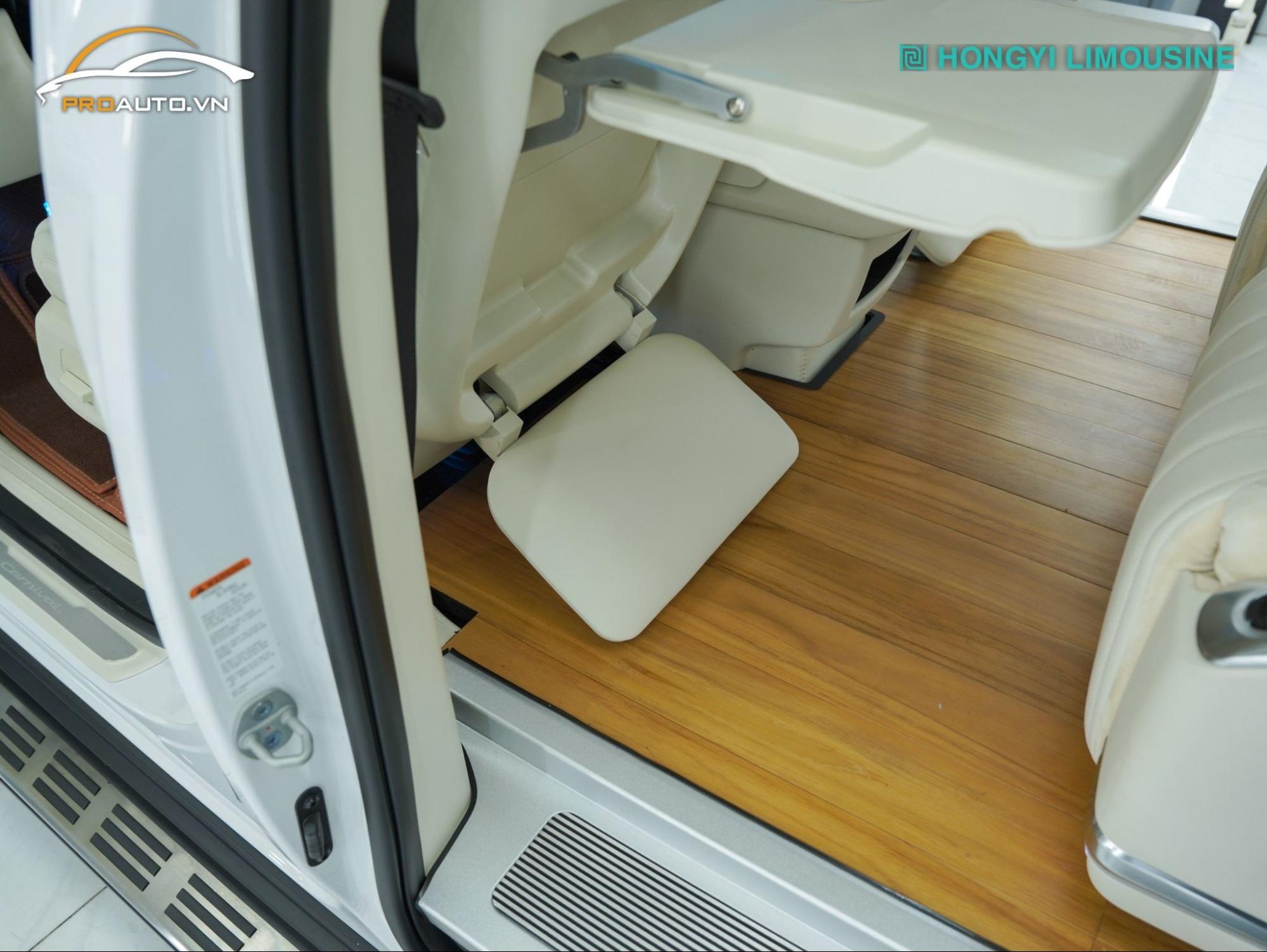 Lót sàn gỗ xe ô tô