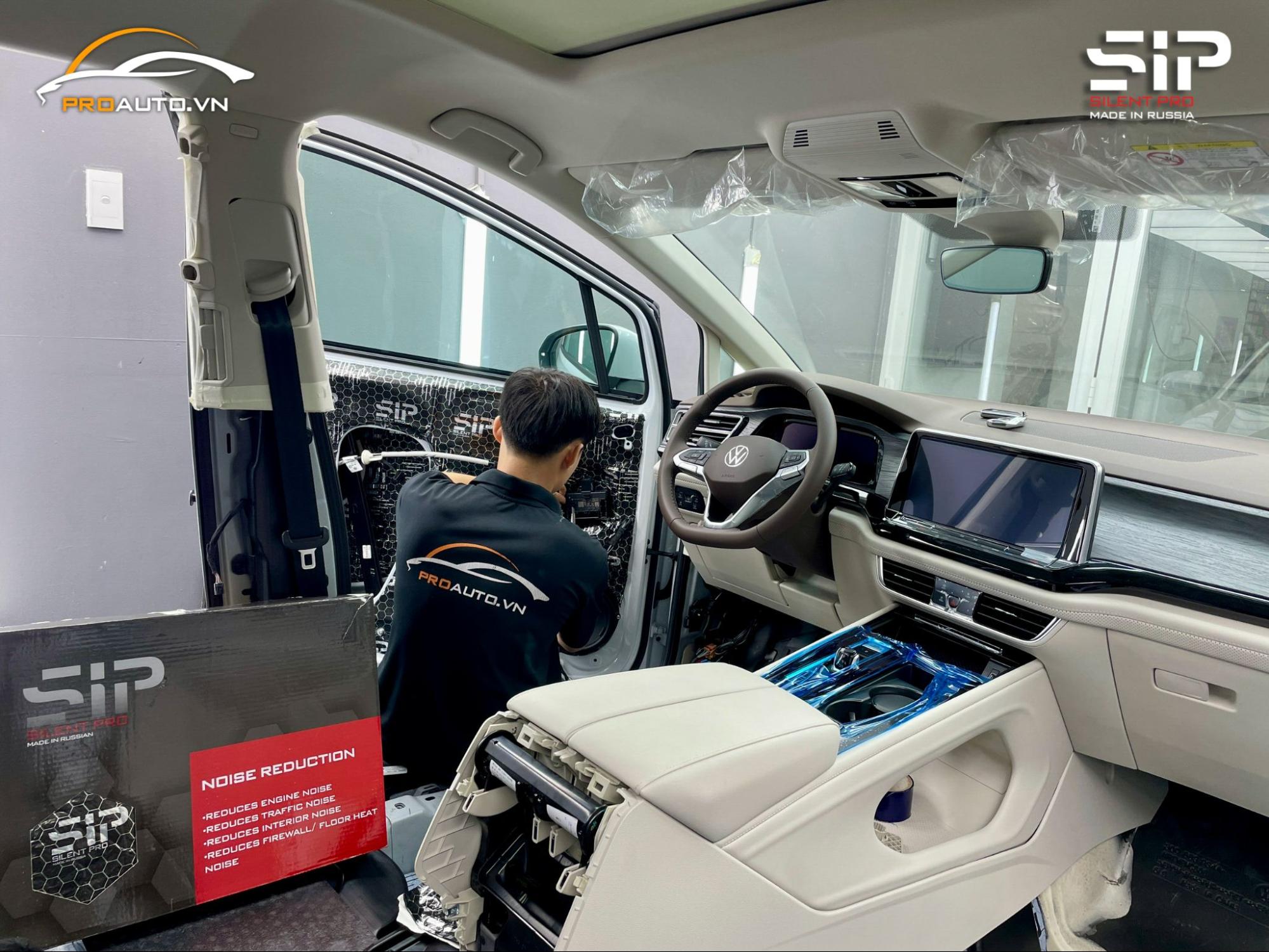Quy trình thi công cách âm xe ô tô