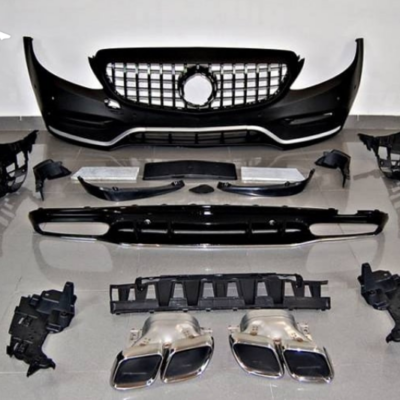 Bodykit C63 thể thao là gì?