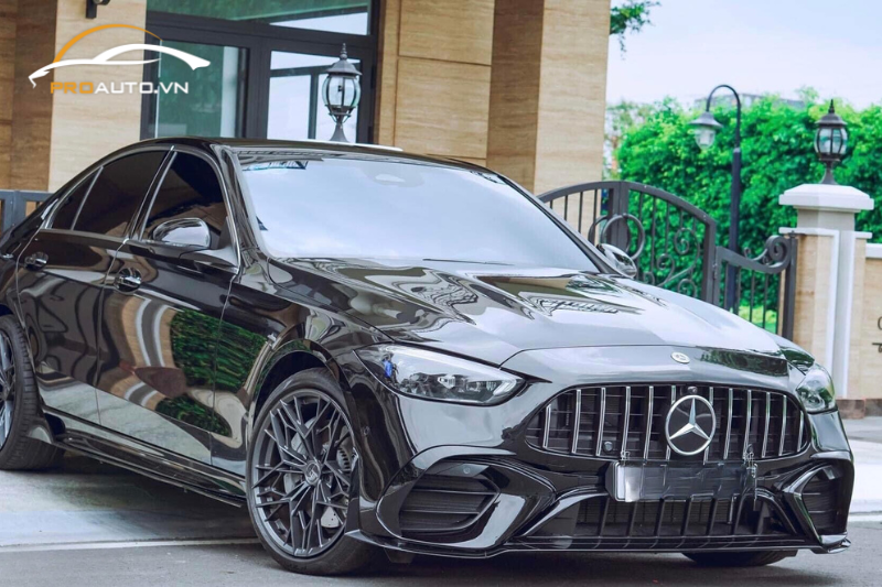 C300 w206 nâng cấp bodykit C63 thể thao có được đăng kiểm không?