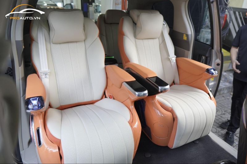 Cặp ghế limousine Crystal 3.0 cam sữa ngọt ngào - Độ limousine xe Kia Carnival 2025