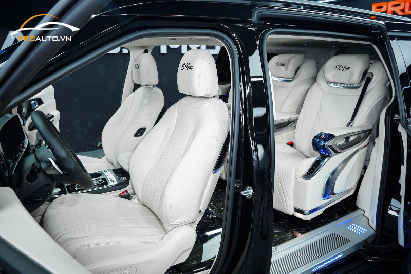 Có nên bọc da ghế xe Kia Carnival 2025?