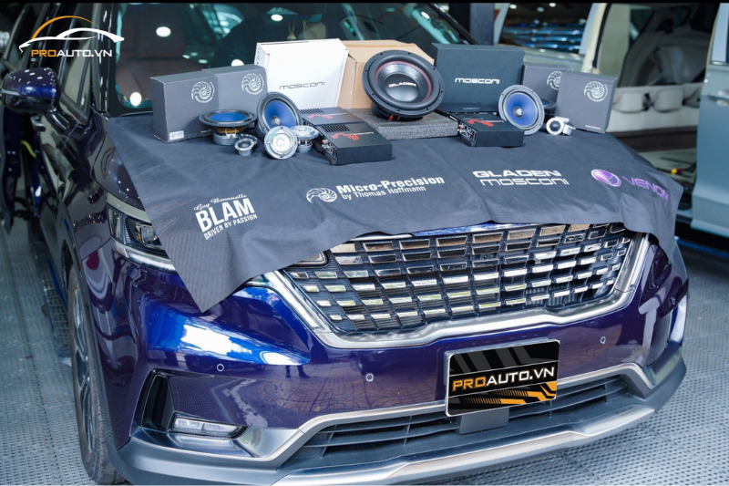 Có nên độ loa xe Kia Carnival 2025?