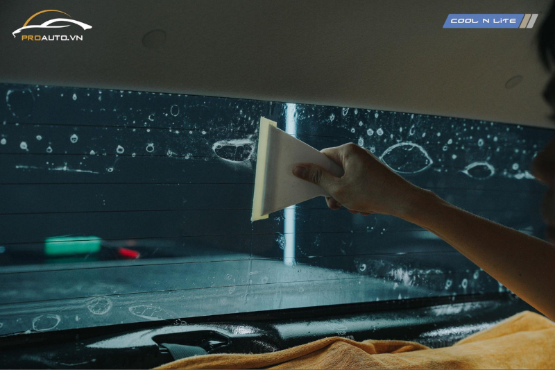 Dán phim cách nhiệt xe Vinfast VF3 thương hiệu Cool N Lite