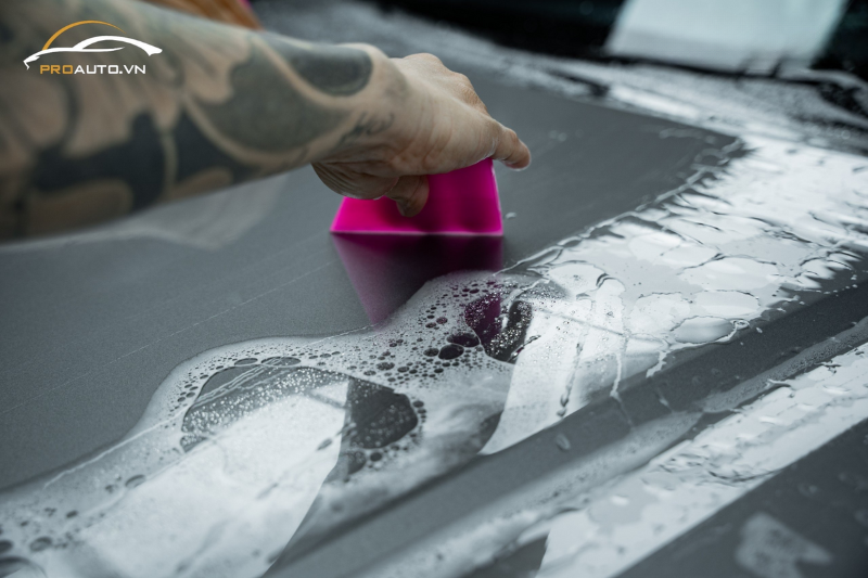Dán PPF bảo vệ lớp sơn xe