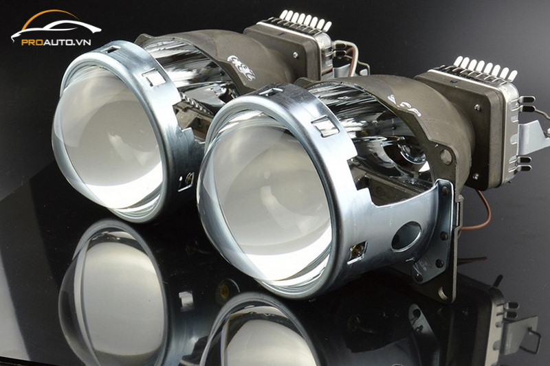 Độ đèn Bi Xenon cho Kia Carnival 2024