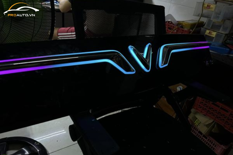 Độ đèn LED cánh chim Vinfast VF3 - Phụ kiện đồ chơi xe Vinfast VF3