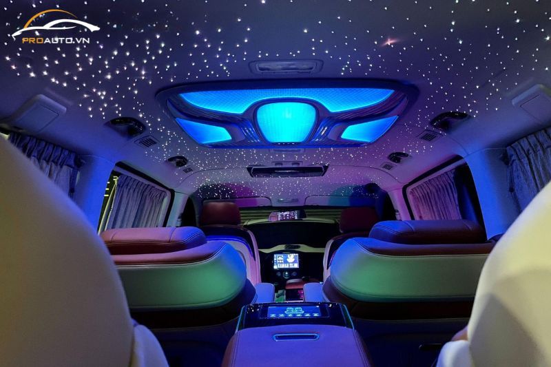 Độ đèn tàu vũ trụ - Độ limousine xe Kia Carnival 2025