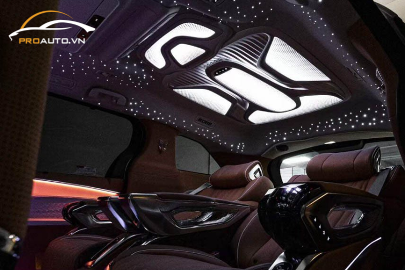Độ đèn trần tàu vũ trụ cho xe Kia Carnival 2024