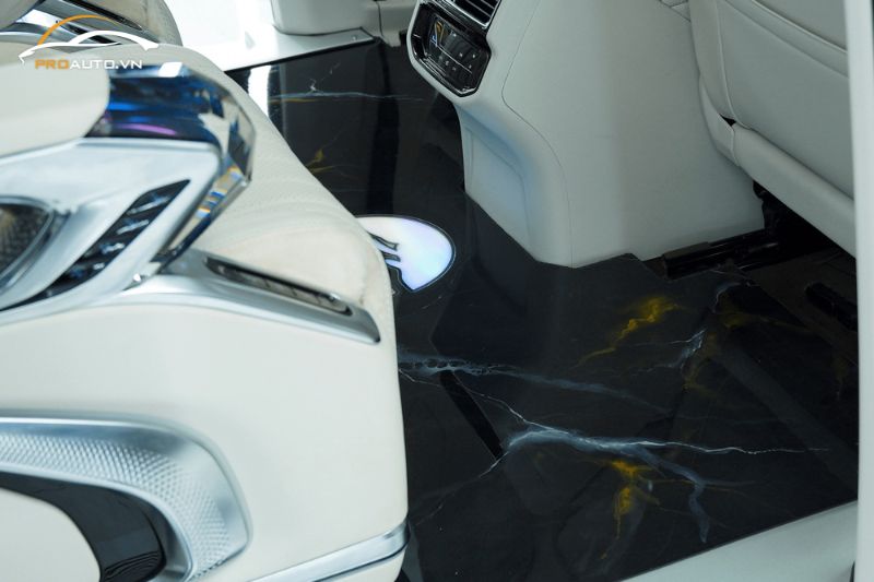 Độ sàn marble - Độ limousine xe Kia Carnival 2025