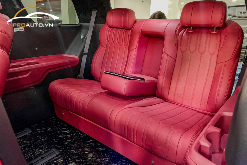 Độ sofa bed cho Kia Carnival 2024