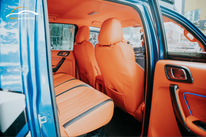 Đổi màu trần xe Ford Raptor