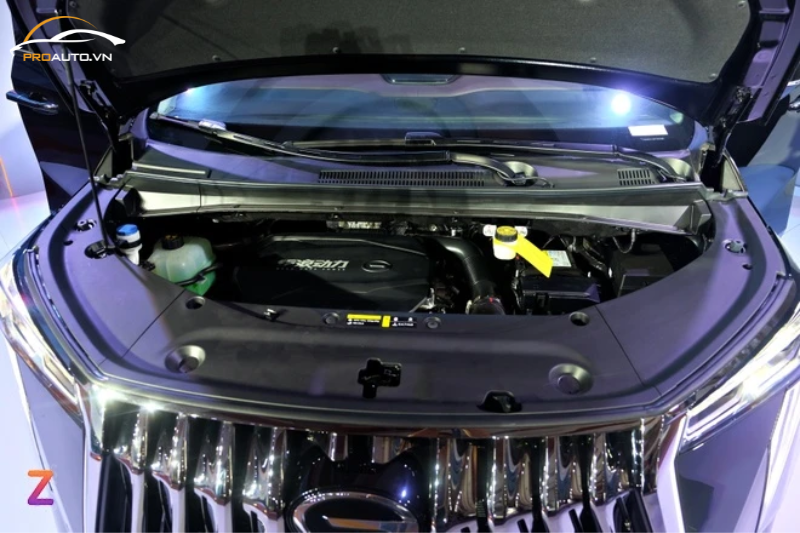 Động cơ mạnh mẽ của xe GAC M8