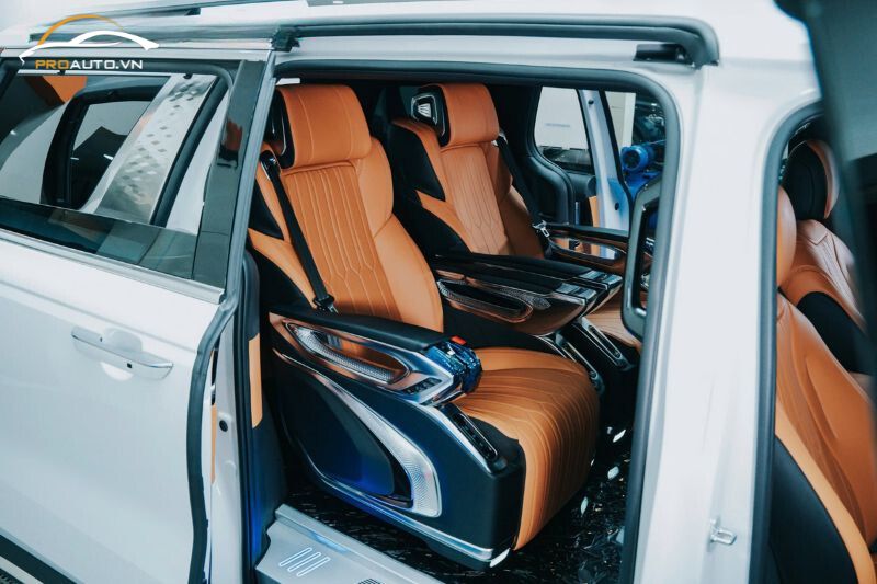 Dòng ghế limousine 4.0 xịn sò - Độ limousine xe Kia Carnival 2025