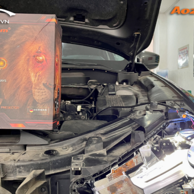 Hình ảnh thi công độ đèn xe Kia Carnival 2024