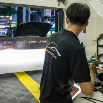 Hình ảnh thi công độ đèn xe Kia Carnival 2024 tại HCM