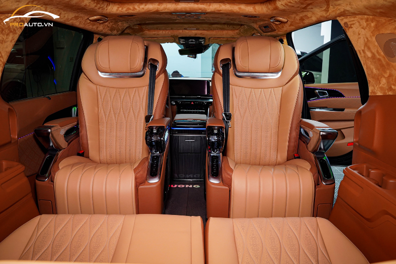 Mẫu ghế limousine Crystal 4.0 Pro Max mới - Độ limousine xe Kia Carnival 2025