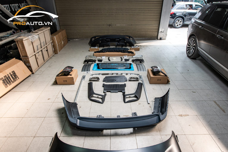 Nâng đời xe với bộ body kit Land Rover Range Rover 2021