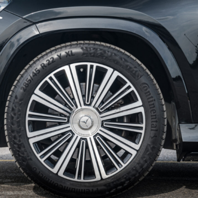 Ốp hông khi nâng cấp Bodykit Maybach 2024