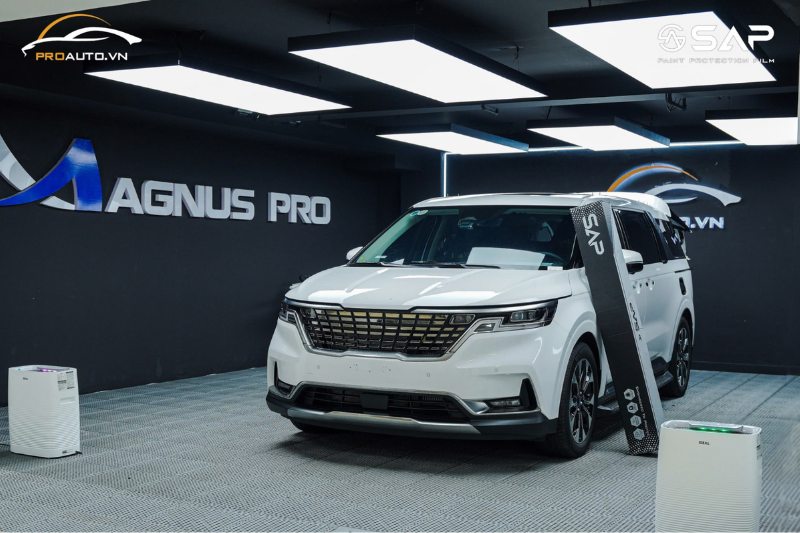 Phòng dán phim cách nhiệt và PPF được trang bị thêm máy lọc không khí từ Đức