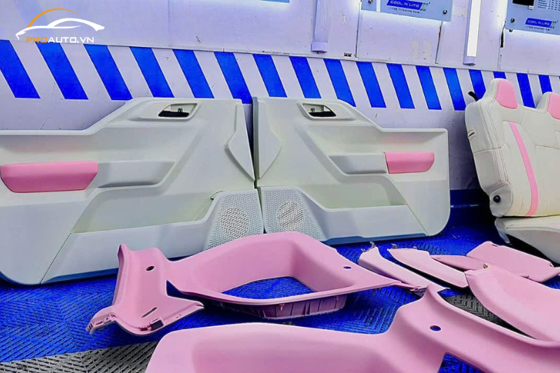 Sơn đổi màu các chi tiết nhựa VF3